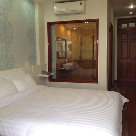 Blossom July Hotel Da Nang Exterior foto