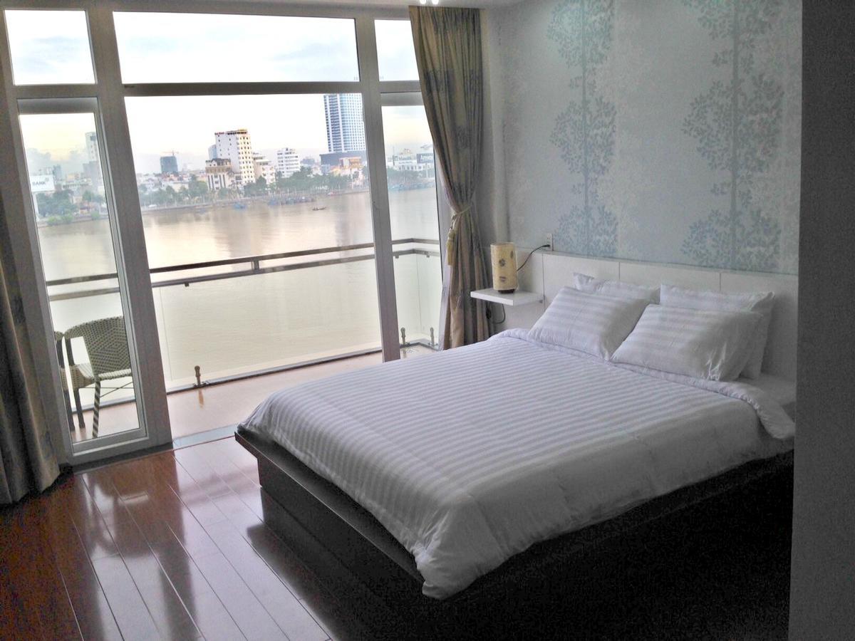 Blossom July Hotel Da Nang Exterior foto